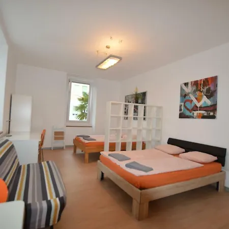 Summer Apartments Lugano - Downtown City Center & Lake Nearby 盧加諾